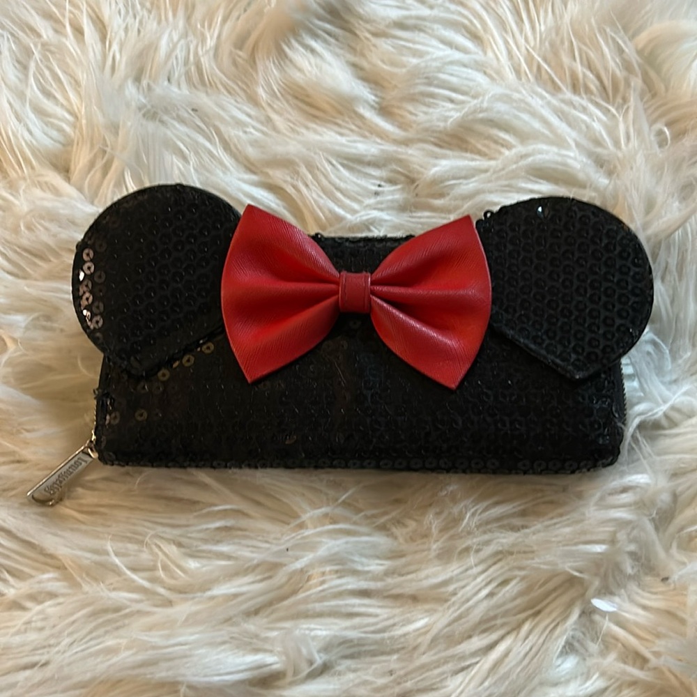 Disney Minnie Mouse Sequin Zipper Wallet